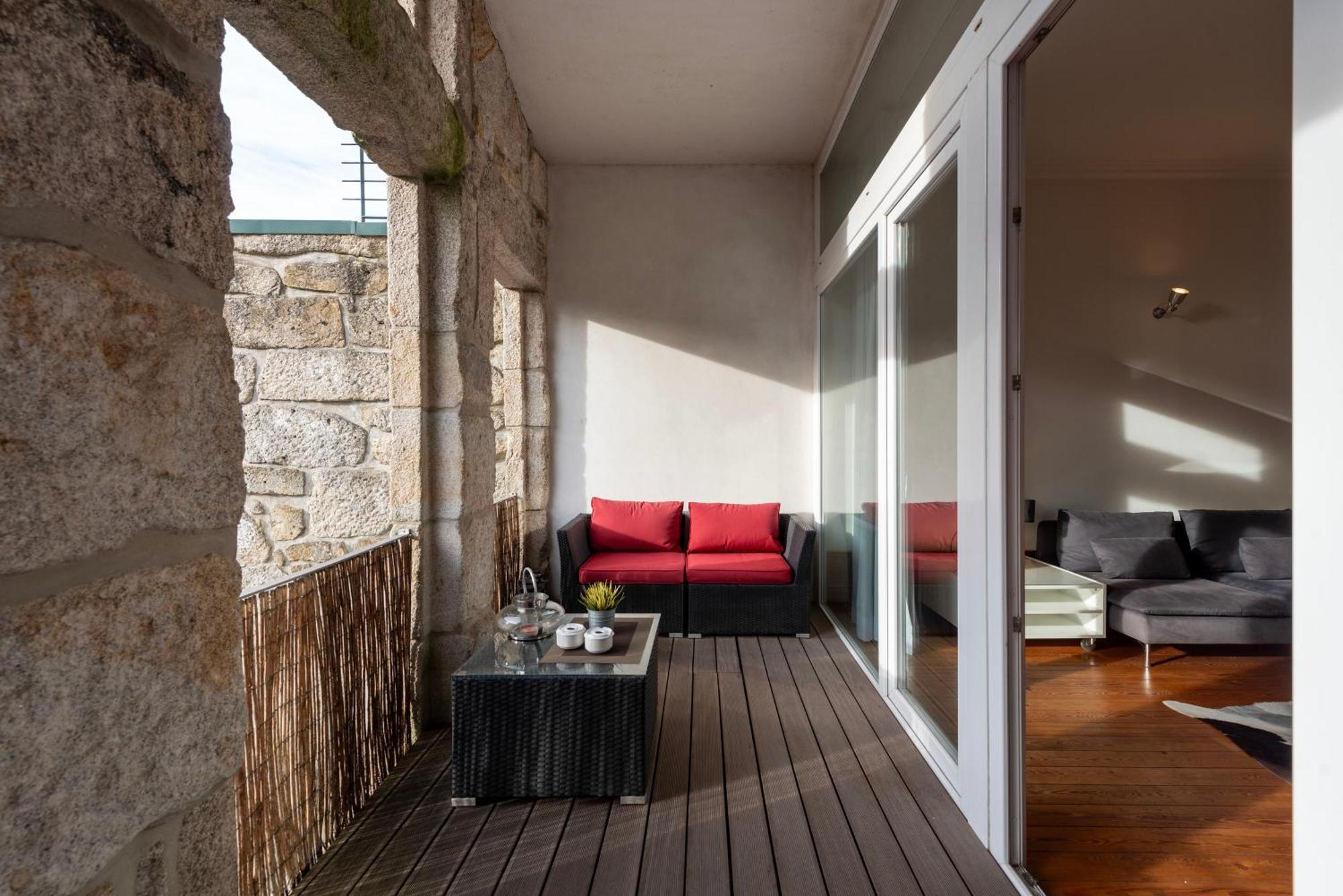 Fontainhas Flat: Balcony & Parking Apartment *